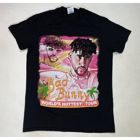 Bad Bunny World’s Hottest Tour 2022 Graphic T-shirt Women Small Black Music - Picture 1 of 6